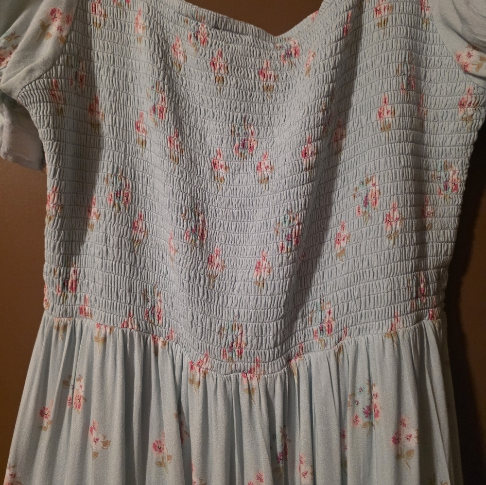 Smocked Puff-Sleeve Maxi Dress in Light Blue Floral - Picture 5 of 8